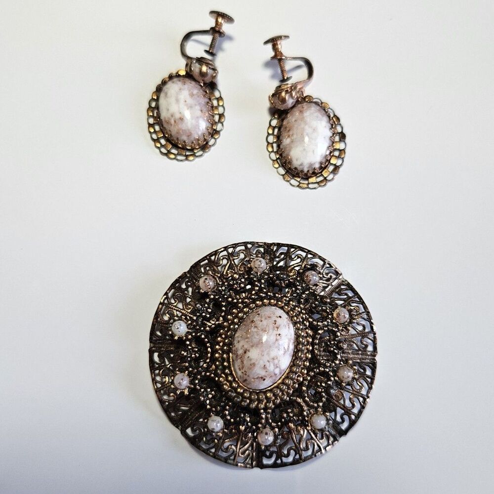 Vintage Copper Lucite Confetti White Lucite Copper Brooch Clip On Earring Set